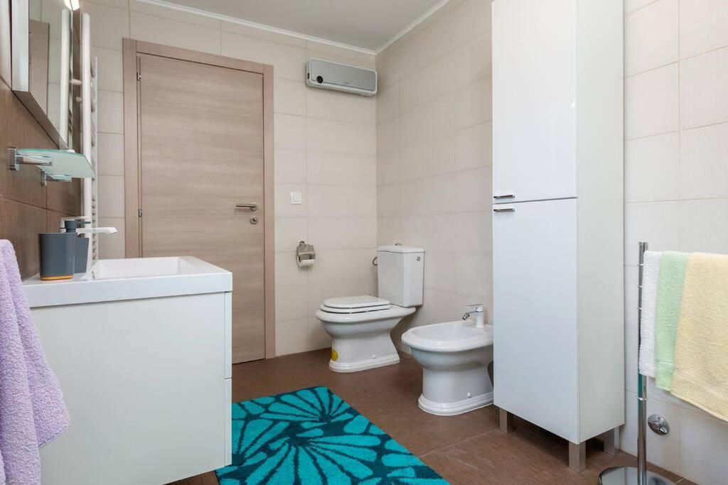 Predivan Novouredeni Apartman U Blizini Mora Banjole Luaran gambar