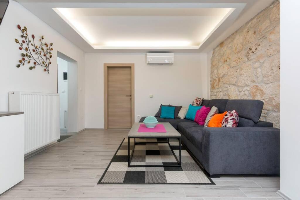 Predivan Novouredeni Apartman U Blizini Mora Banjole Luaran gambar